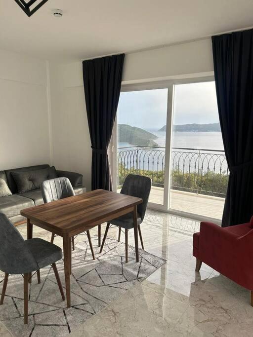 Eyluel Lotus Kaş
