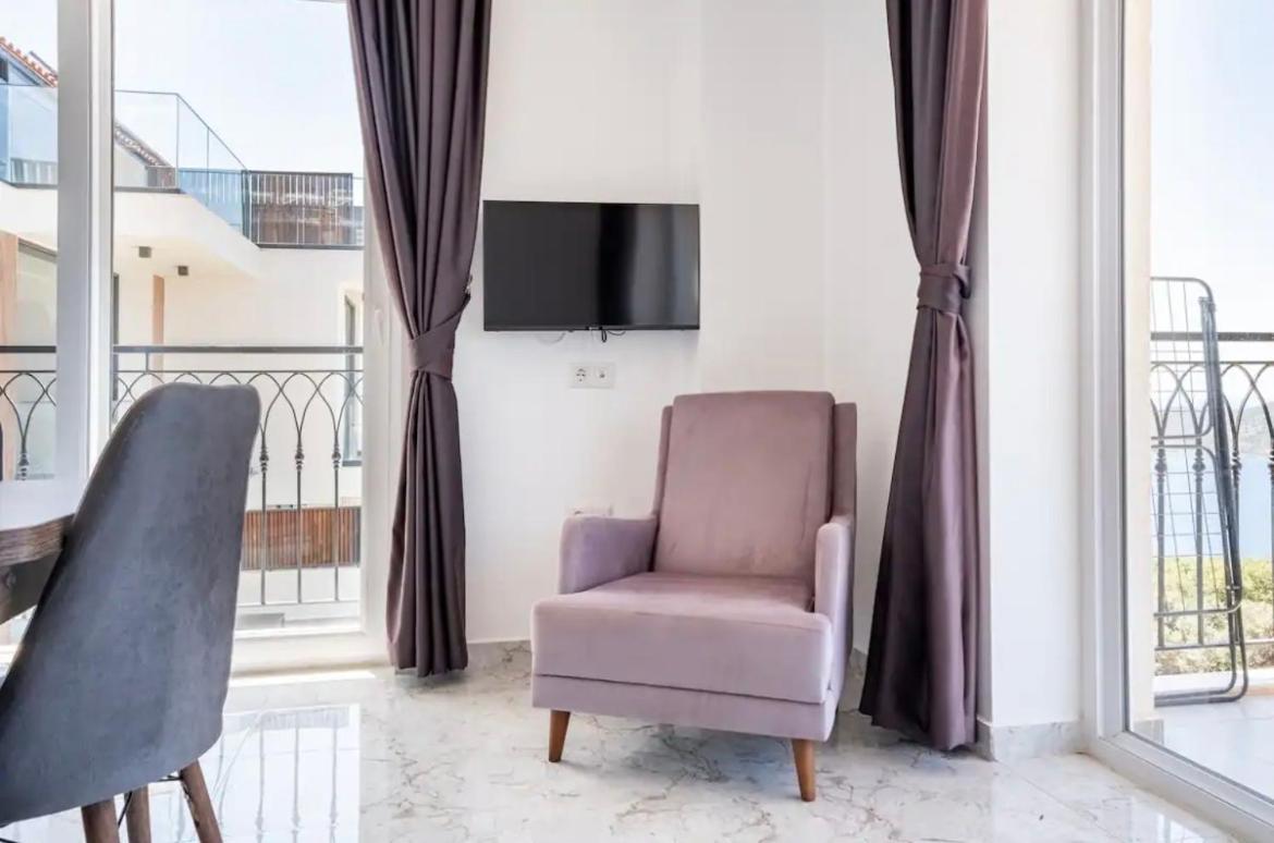 Eyluel Lotus Kaş